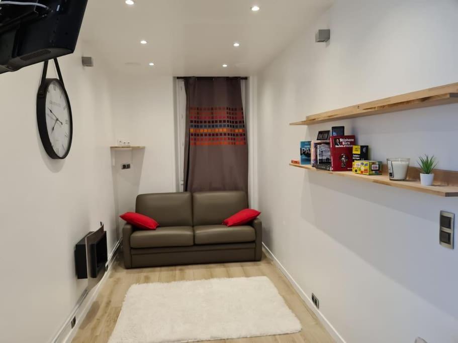 Suresnes : 2 Pieces Cosy Apartment Екстериор снимка